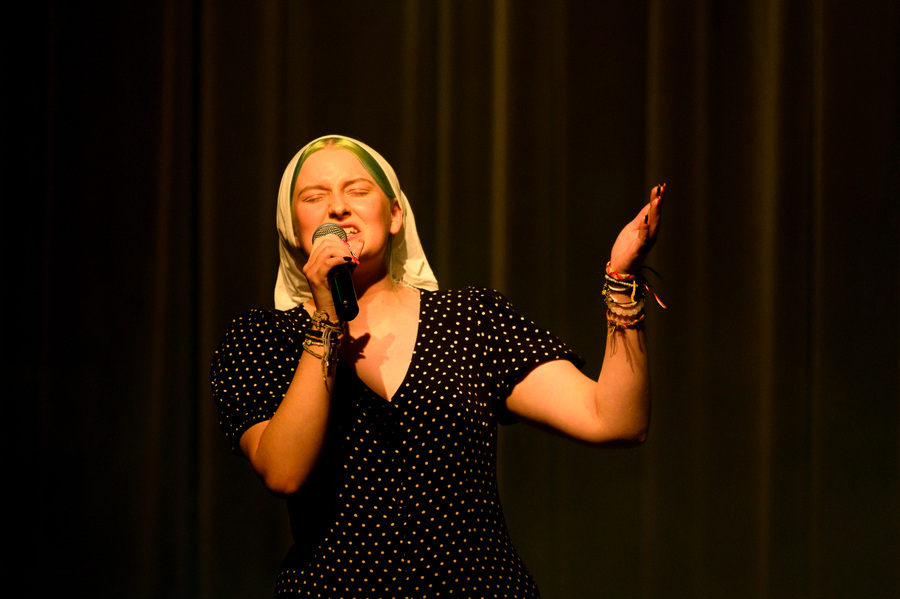 Spektakl Muzyczny „Kartka z tamtych dni- słowem i dźwiękiem dla Niepodległej" – 10 listopada 2024, fot. Andrzej Janiuk