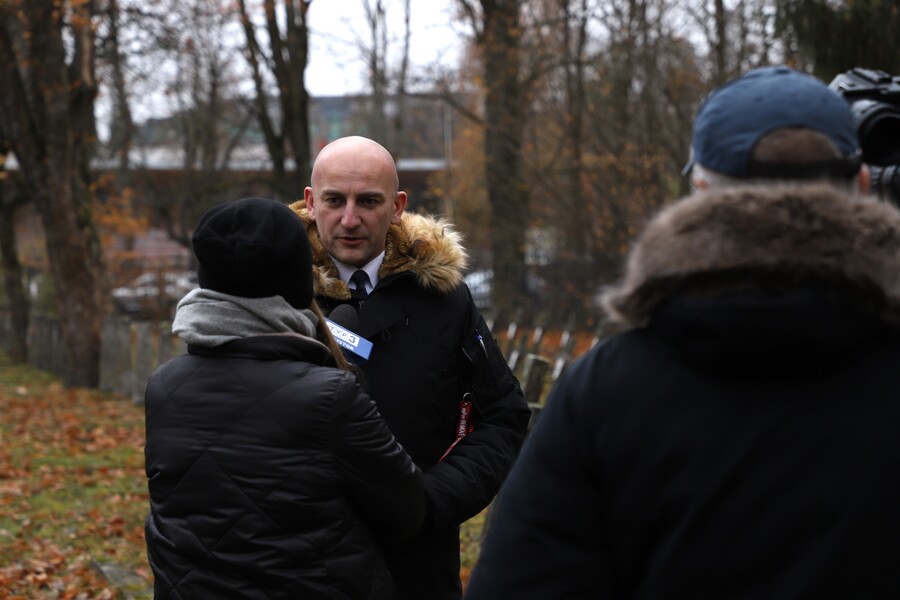 Prace poszukiwawcze na terenie cmentarza wojskowego przy ul. 11 Listopada w Białymstoku – 12-15 listopada, fot. Iwona Kolasińska (IPN)