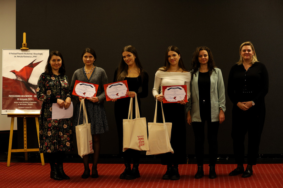 Przesłuchania wojewódzkie IX edycji Festiwalu Piosenki Niezłomnej i Niepodległej im. Henryka Rasiewicza „Kima” – 30 listopada 2024, fot. Paula Prudziłowicz (IPN)