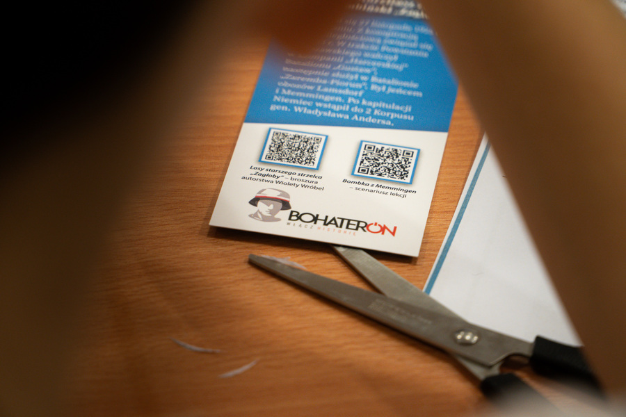 Zajęcia dla uczniów w oparciu o świąteczny materiał edukacyjny pt. „Bombka z Memmingen” – 29 listopada 2024, fot. Paweł Bezubik.