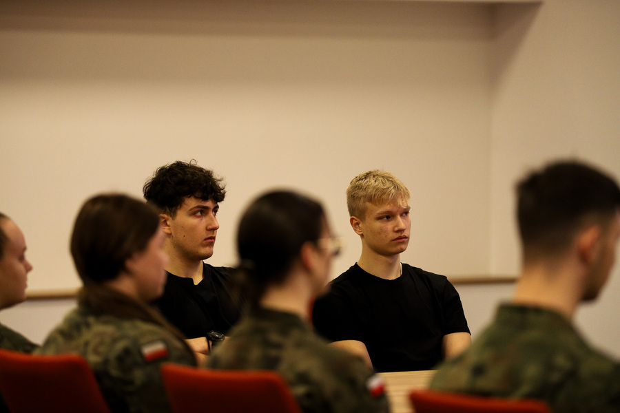 Grudniowe spotkania z młodzieżą w ramach Ogólnopolskiego Konkursu Edukacyjnego „Silni Polską!”, fot. Paula Prudziłowicz (IPN)