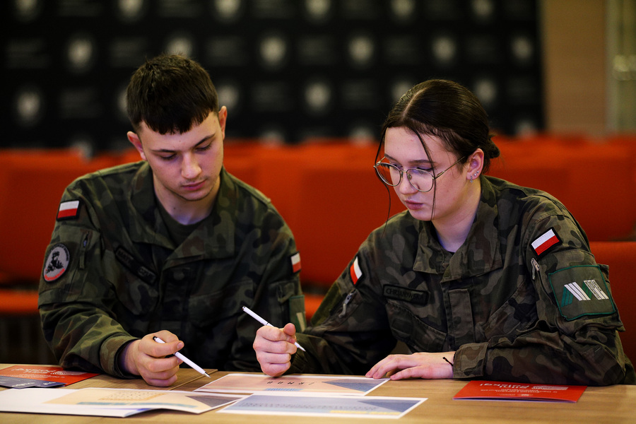 Grudniowe spotkania z młodzieżą w ramach Ogólnopolskiego Konkursu Edukacyjnego „Silni Polską!”, fot. Paula Prudziłowicz (IPN)