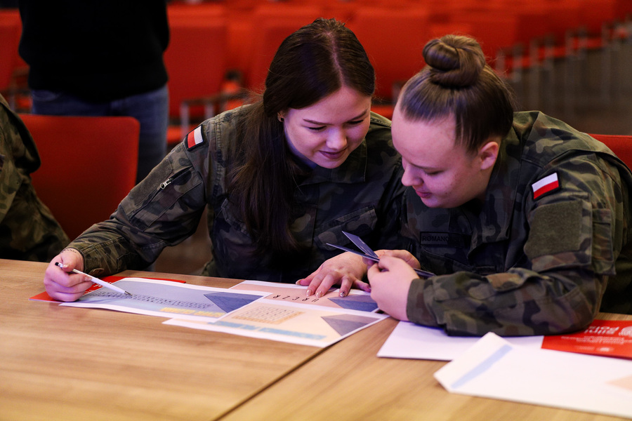 Grudniowe spotkania z młodzieżą w ramach Ogólnopolskiego Konkursu Edukacyjnego „Silni Polską!”, fot. Paula Prudziłowicz (IPN)