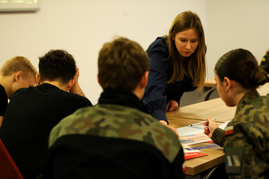 Grudniowe spotkania z młodzieżą w ramach Ogólnopolskiego Konkursu Edukacyjnego „Silni Polską!”, fot. Paula Prudziłowicz (IPN)