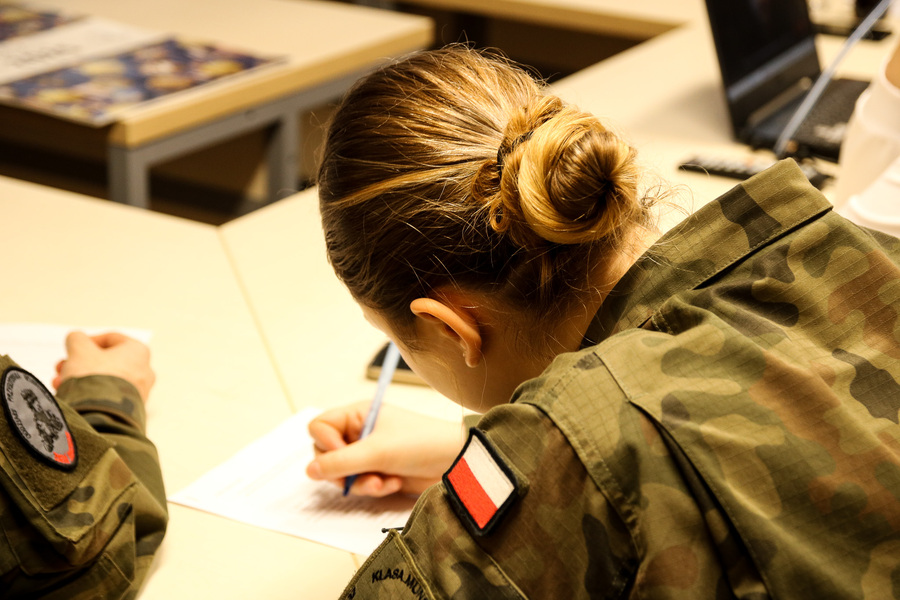 Grudniowe spotkania z młodzieżą w ramach Ogólnopolskiego Konkursu Edukacyjnego „Silni Polską!”