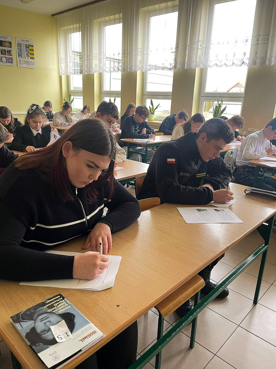 XI edycja Regionalnej Olimpiady Historycznej Wiedzy o Armii Krajowej, jej poprzedniczkach i następczyniach – 14 lutego 2025, fot. Paula Prudziłowicz (IPN)