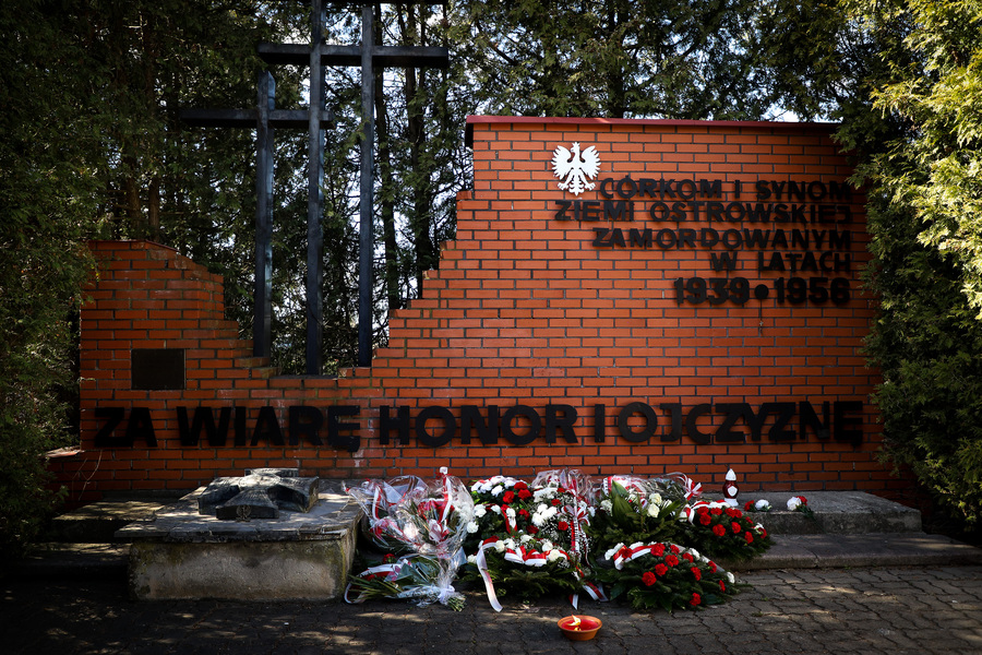 Uroczystości upamiętniające ofiary Zbrodni Katyńskiej w Ostrowi Mazowieckiej – 4 kwietnia 2025, fot. Paula Prudziłowicz (IPN)