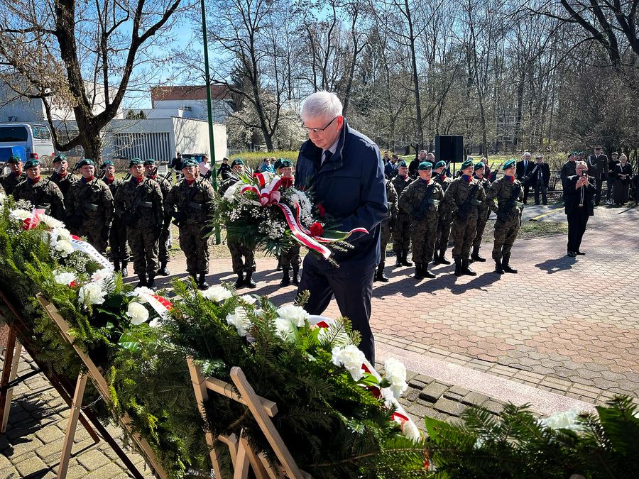 Uroczyste obchody 85. rocznicy Zbrodni Katyńskiej oraz drugiej masowej deportacji Polaków na Sybir – 13 kwietnia 2025, fot. Radosław Wnorowski (IPN)
