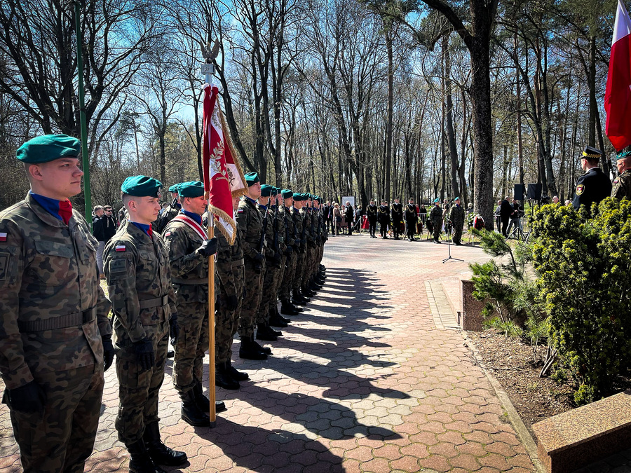 Uroczyste obchody 85. rocznicy Zbrodni Katyńskiej oraz drugiej masowej deportacji Polaków na Sybir – 13 kwietnia 2025, fot. Radosław Wnorowski (IPN)