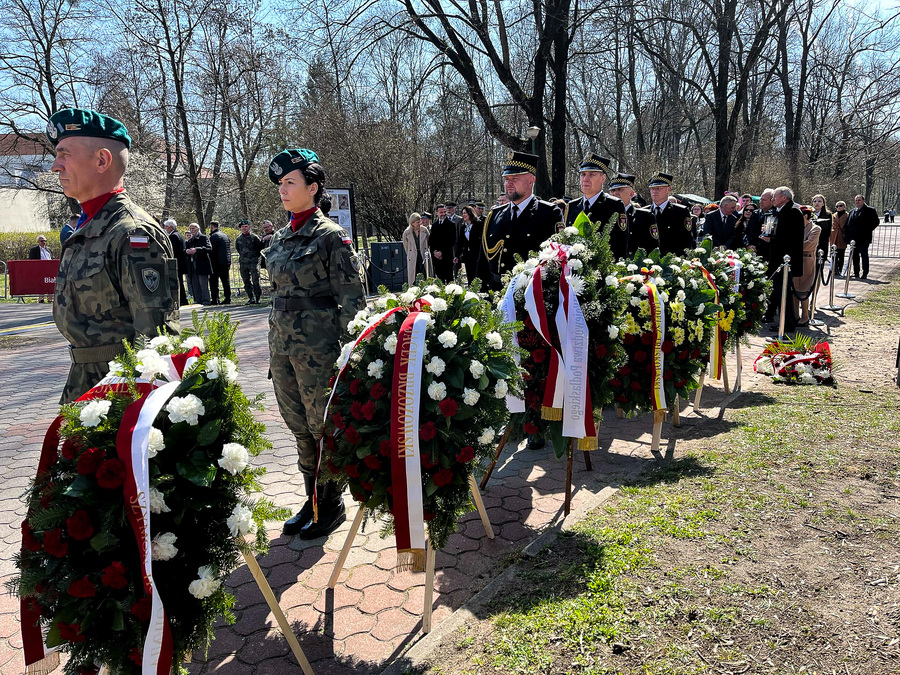Uroczyste obchody 85. rocznicy Zbrodni Katyńskiej oraz drugiej masowej deportacji Polaków na Sybir – 13 kwietnia 2025, fot. Radosław Wnorowski (IPN)