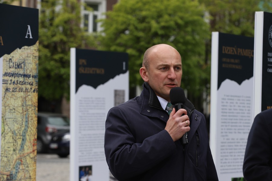 Otwarcie wystawy „...i nigdy nie wrócili do domu. Alfabet Obławy Augustowskiej” autorstwa Jarosława Wasilewskiego – 8 maja 2025, fot. Paula Prudziłowicz (IPN)