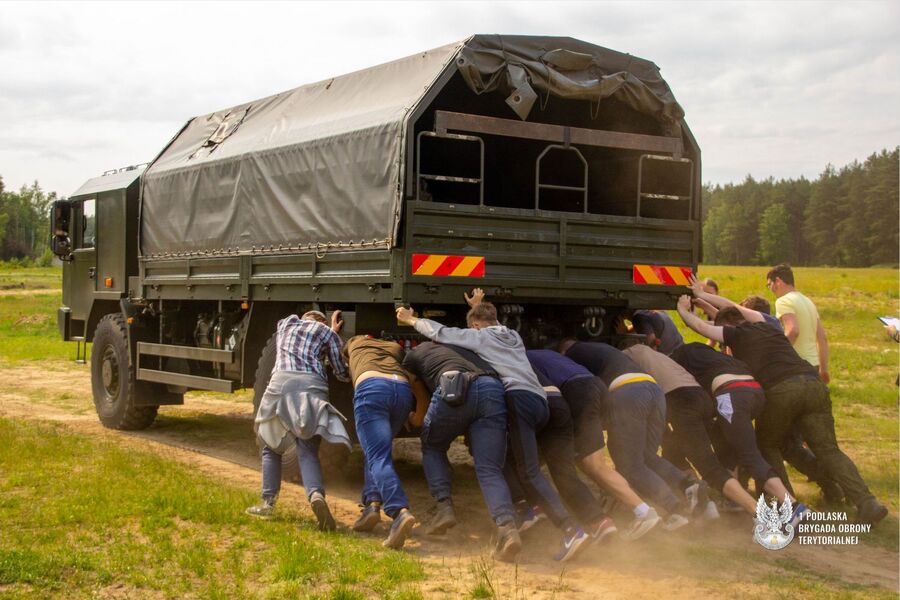 Podsumowanie trzeciej edycji projektu edukacyjnego „W służbie Ojczyźnie”, fot. 1 Podlaska Brygada Obrony Terytorialnej