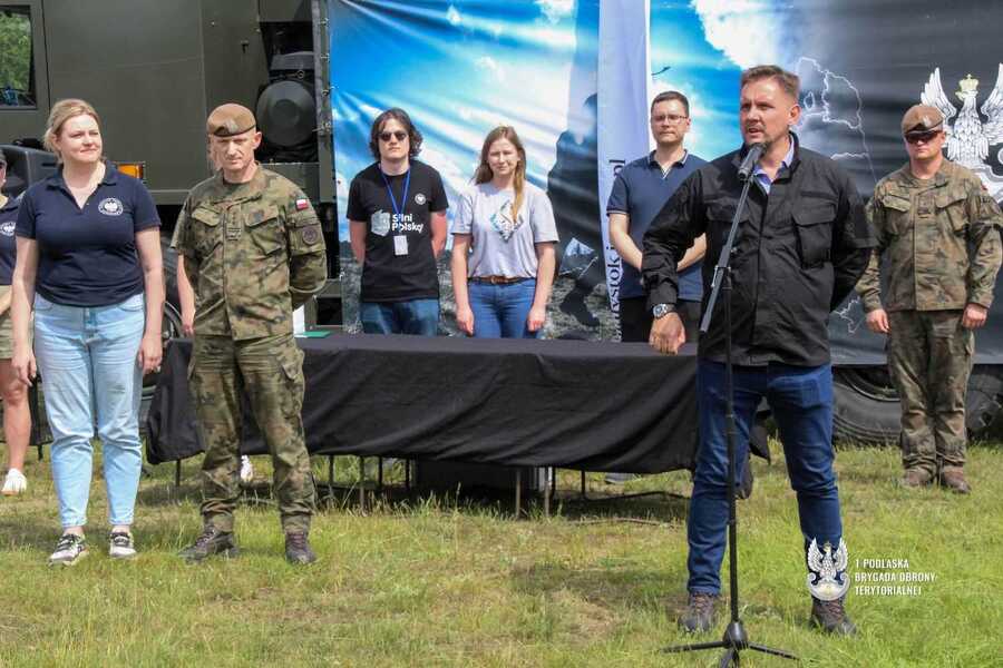 Podsumowanie trzeciej edycji projektu edukacyjnego „W służbie Ojczyźnie”, fot. 1 Podlaska Brygada Obrony Terytorialnej