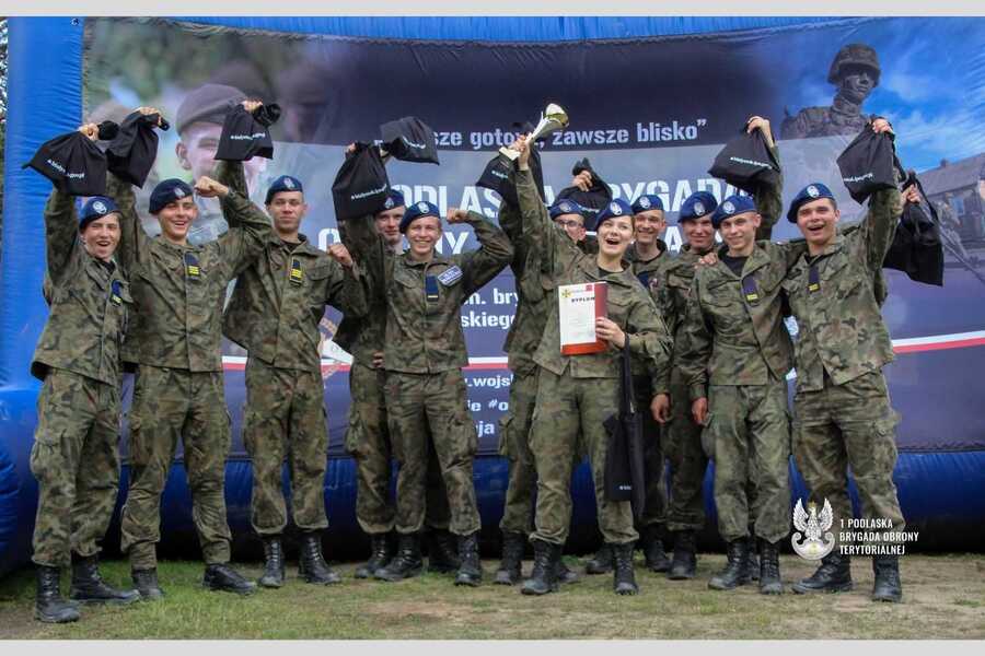 Podsumowanie trzeciej edycji projektu edukacyjnego „W służbie Ojczyźnie”, fot. 1 Podlaska Brygada Obrony Terytorialnej