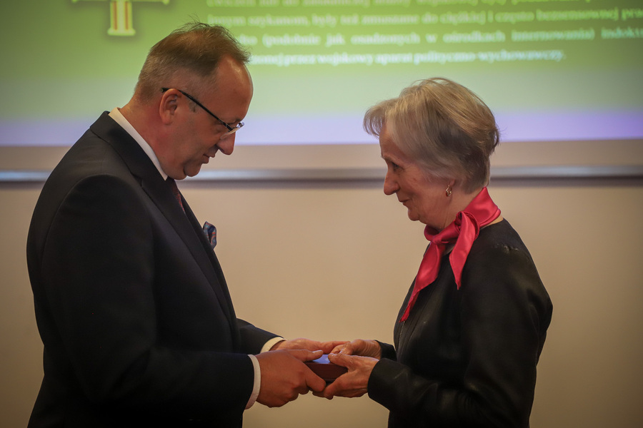 Uroczystość wręczenia działaczom opozycji antykomunistycznej Krzyży Wolności i Solidarności – 12 czerwca 2025, fot. Paula Prudziłowicz (IPN)