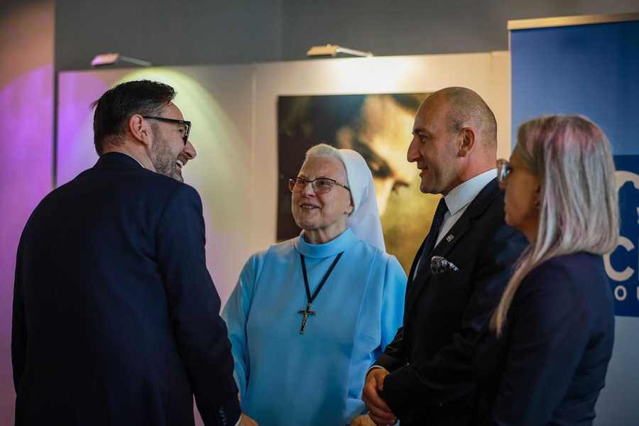 Otwarcie wystawy „Dekalog ks. Jerzego”, poświęconej bł. ks. Jerzemu Popiełuszce w Parlamencie Europejskim – 15 lipca 2025, fot. Paula Prudziłowicz (IPN)