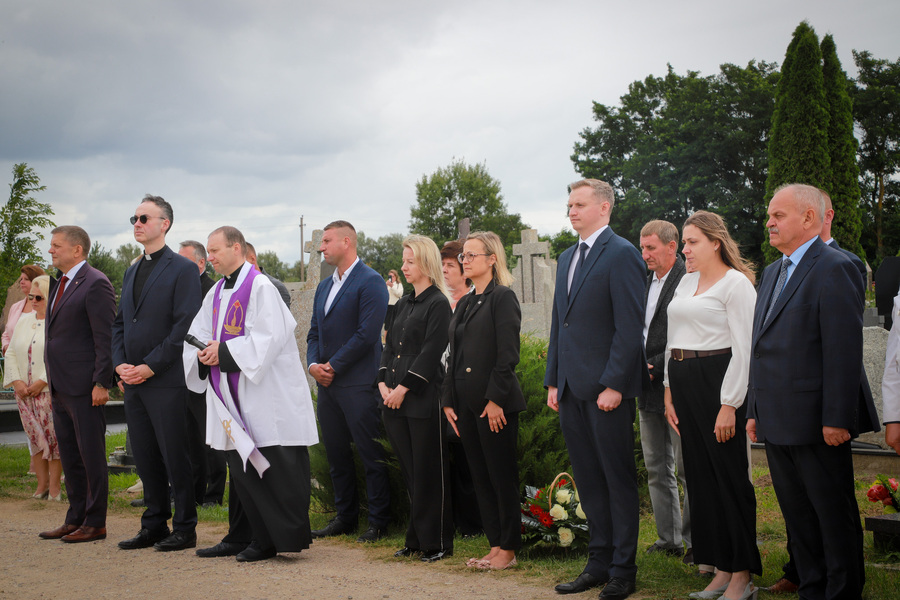 Odsłonięcie tablicy upamiętniającej ks. Mikołaja Tappera - Ejszyszki, 17 sierpnia 2025, fot. Katarzyna Dojs