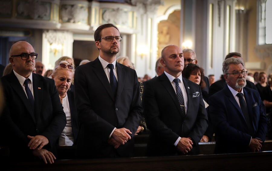 Odsłonięcie tablicy upamiętniającej 29 katolickich kapelanów katyńskich – 1 września 2025, fot. Paula Prudziłowicz (IPN)