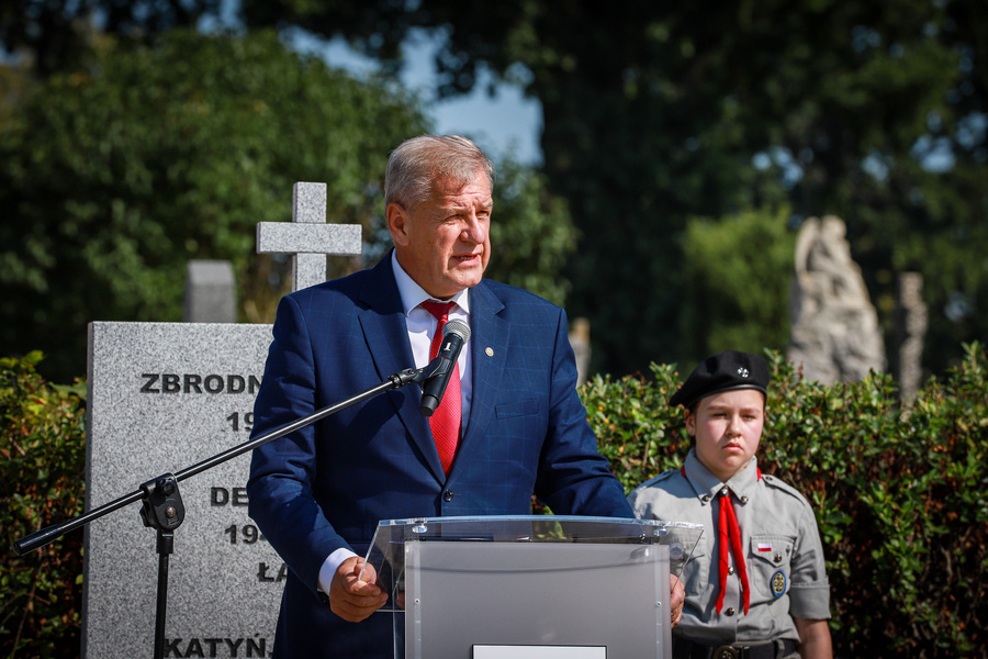 Uroczystość odsłonięcia i poświęcenia upamiętnienia Polskiej Drogi Krzyżowej w Bielsku Podlaskim – 5 września 2025, fot. Paula Prudziłowicz (IPN)