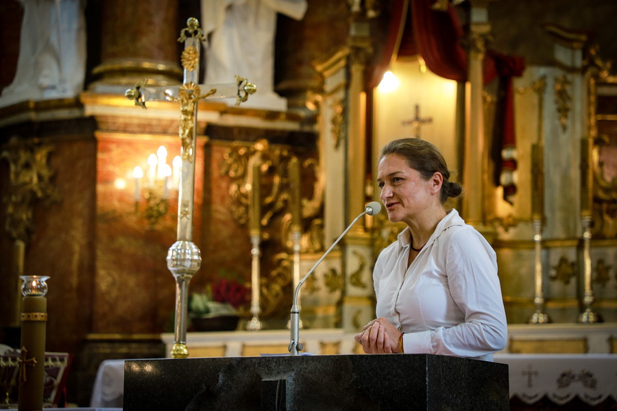 Odsłonięcie „Serca dla Inki” w Sanktuarium Maryjnym w Różanymstoku – wyjątkowego upamiętnienia Danuty Siedzikówny „Inki”, sanitariuszki 5. Wileńskiej Brygady Armii Krajowej – 28 września 2025, fot.  Paula Prudziłowicz (IPN)
