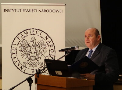 List od Prezesa IPN dr. Jarosława Szarka odczytał dyrektor Oddziału IPN w Białymstoku dr hab. Piotr Kardela