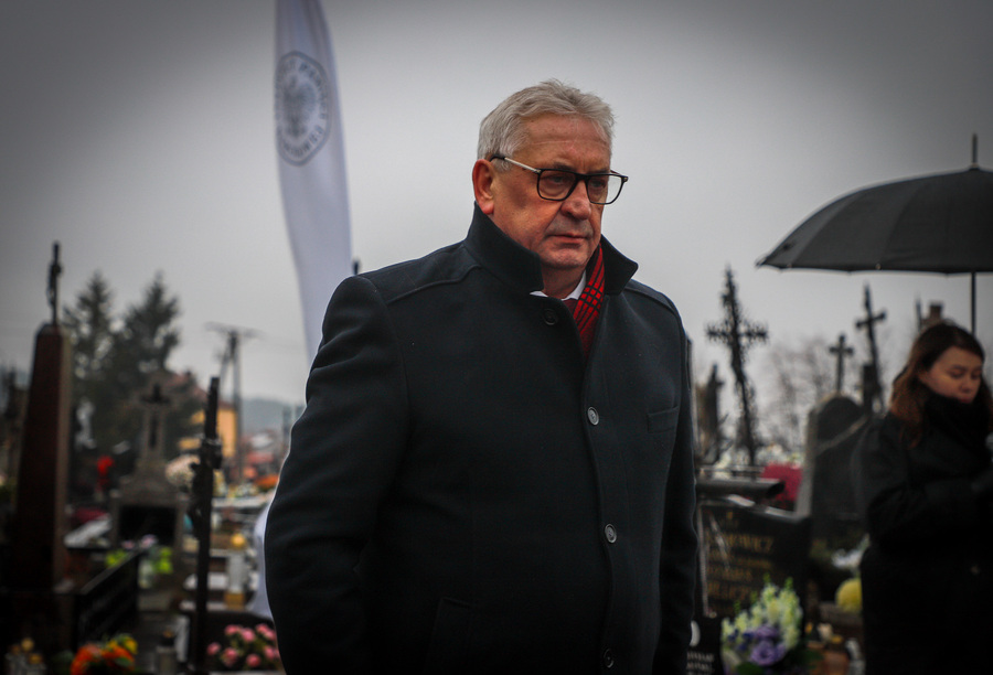 Uroczyste odsłonięcie i poświęcenie pomnika żołnierzy Wojska Polskiego na cmentarzu parafialnym w Dąbrowie Białostockiej – 16 listopada 2025, fot. Paula Prudziłowicz (IPN)