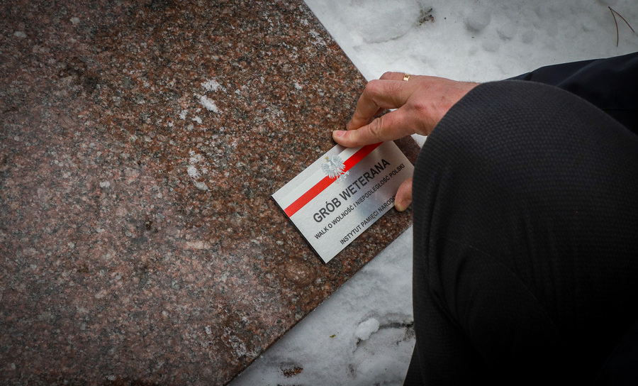 Uroczystość oznaczenia i poświęcenia grobów mjr. Antoniego Karpa oraz ppor. Jakuba Sturgulewskiego, weteranów walk o wolność i niepodległość Polski – 11 lutego 2026, fot. Paula Prudziłowicz (IPN)