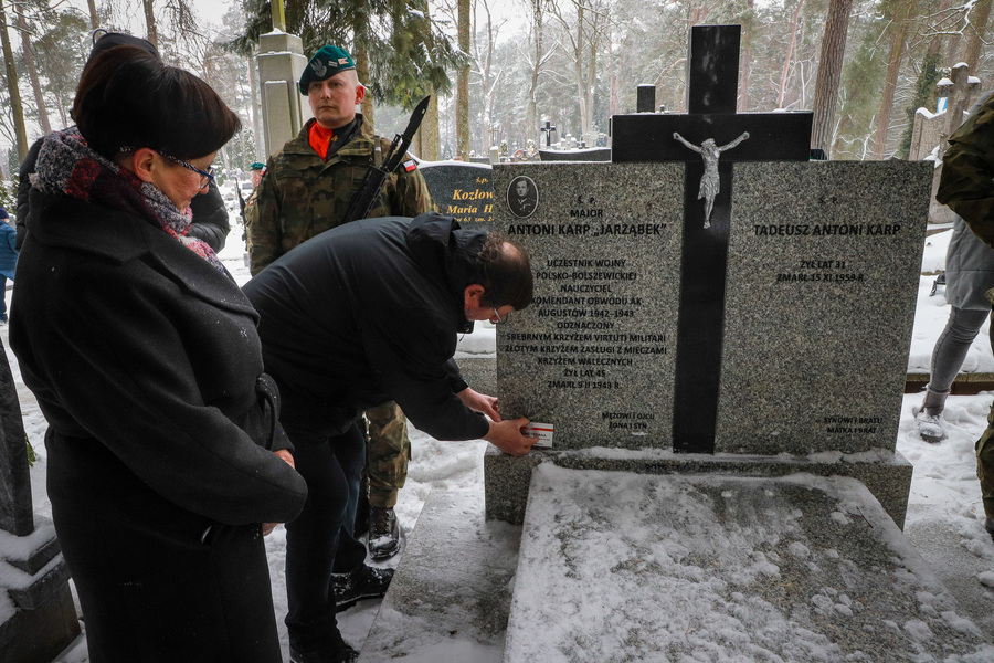 Uroczystość oznaczenia i poświęcenia grobów mjr. Antoniego Karpa oraz ppor. Jakuba Sturgulewskiego, weteranów walk o wolność i niepodległość Polski – 11 lutego 2026, fot. Paula Prudziłowicz (IPN)