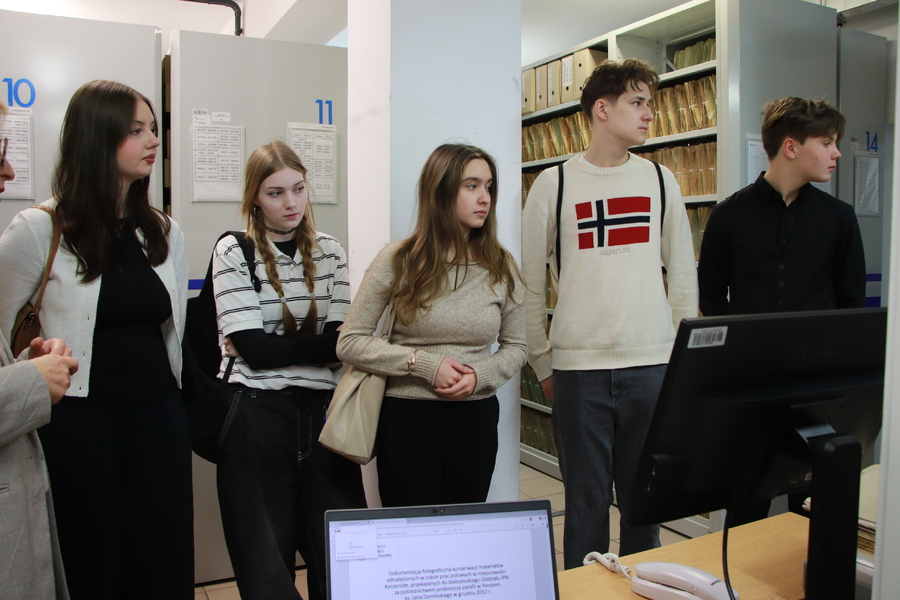 Odwiedziny uczniów II Liceum Ogólnokształcącego im. Księżnej Anny z Sapiehów Jabłonowskiej w Białymstoku – 26 lutego 2026