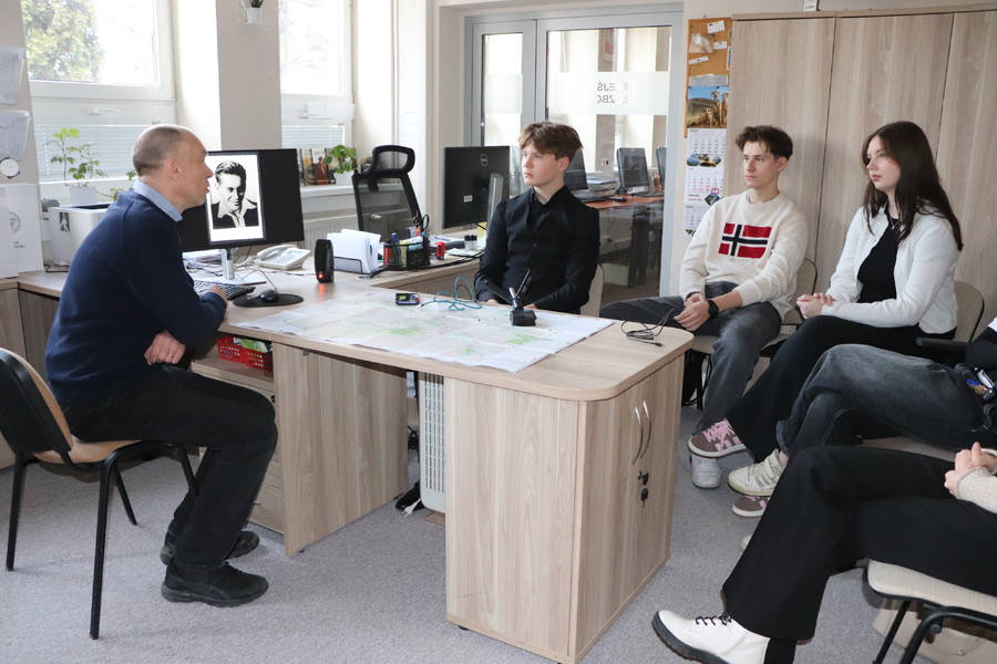 Odwiedziny uczniów II Liceum Ogólnokształcącego im. Księżnej Anny z Sapiehów Jabłonowskiej w Białymstoku – 26 lutego 2026