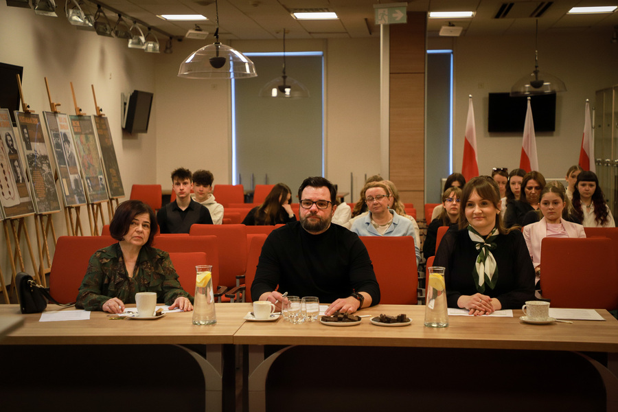 Półfinały XII edycji ogólnopolskiego konkursu recytatorskiego „W kręgu poezji i prozy lagrowej więźniarek KL Ravensbrück im. Wandy Półtawskiej” – 19 marca 2026, fot. Paula Prudziłowicz (IPN)