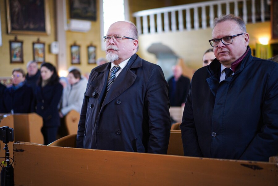 Uroczystość oznaczenia i poświęcenia pomnika nagrobnego kpr. Napoleona Ciukszy ps. „Waligóra” – żołnierza Armii Krajowej w Powiewiórce na Litwie – 21 marca 2026, fot. Mateusz Niegowski (IPN)