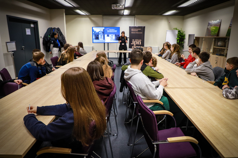 Oddział Instytutu Pamięci Narodowej w Białymstoku na Wojskowych Targach Służby i Pracy – 17 kwietnia 2026, fot. Paula Prudziłowicz (IPN)