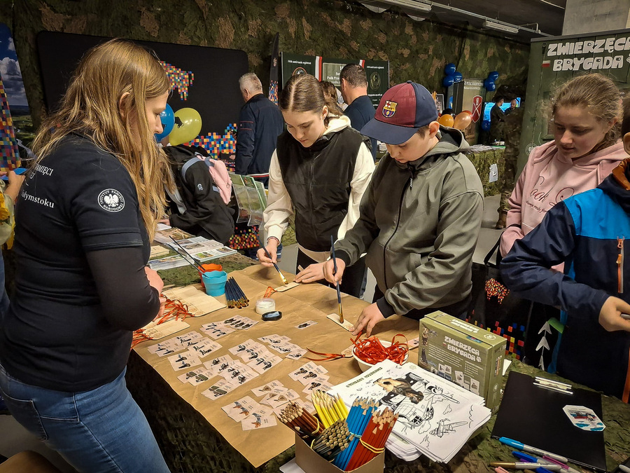 Oddział Instytutu Pamięci Narodowej w Białymstoku na Wojskowych Targach Służby i Pracy – 17-18 kwietnia 2026, fot. Patrycja Sanejko (IPN)