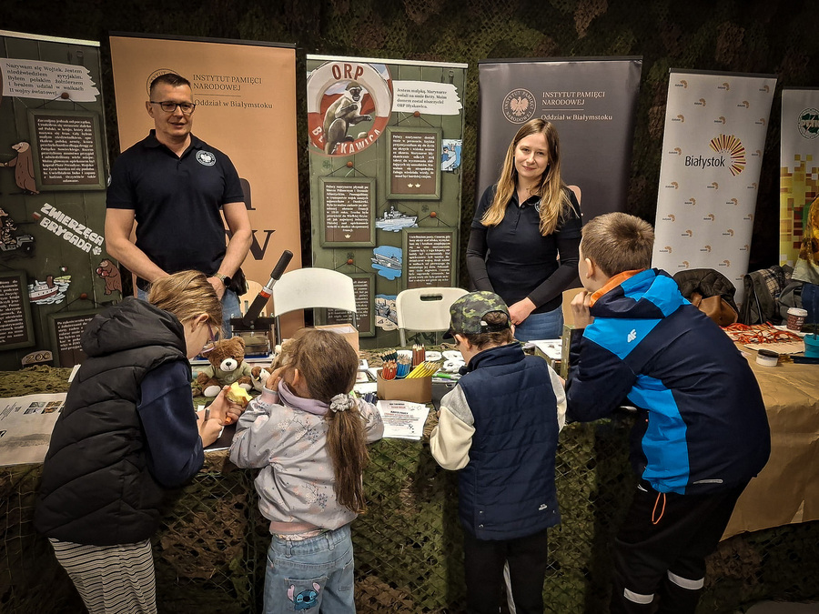 Oddział Instytutu Pamięci Narodowej w Białymstoku na Wojskowych Targach Służby i Pracy – 17-18 kwietnia 2026, fot. Patrycja Sanejko (IPN)