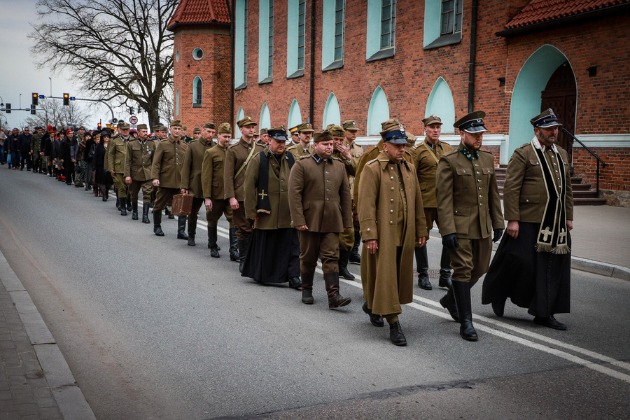 Ełcki Marsz Katyński – Katyński Marsz Cieni, zorganizowany w ramach obchodów Dnia Pamięci Ofiar Zbrodni Katyńskiej – 19 kwietnia 2026, fot. Paula Prudziłowicz (IPN)