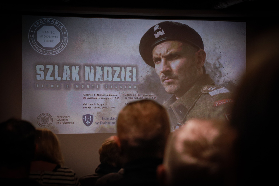 Projekcja pierwszego odcinka serialu dokumentalnego pt. „Szlak Nadziei. Bitwa o Monte Cassino” – 29 kwietnia 2026, fot. Paula Prudziłowicz (IPN)
