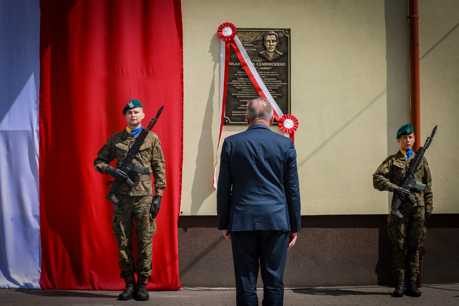 Odsłonięcie tablicy upamiętniającej Władysława Czarneckiego ps. „Luśnia”, „Narbutt” – 15 maja 2026, fot. Paula Prudziłowicz (IPN)