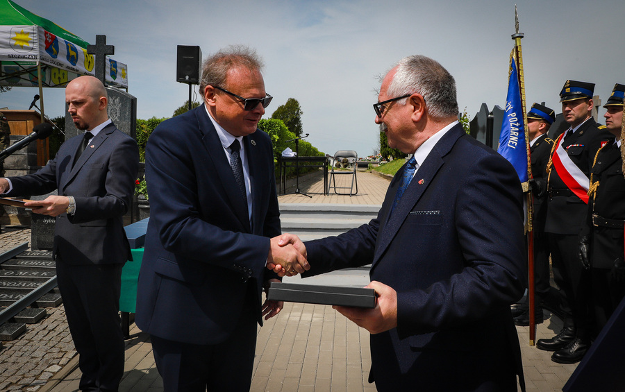 Odsłonięcie i poświęcenie tablicy memoratywnej poświęcone Żołnierzom 2. Korpusu Polskiego – Synom Ziemi Grajewskiej – 18 maja 2026, fot. Paula Prudziłowicz (IPN)