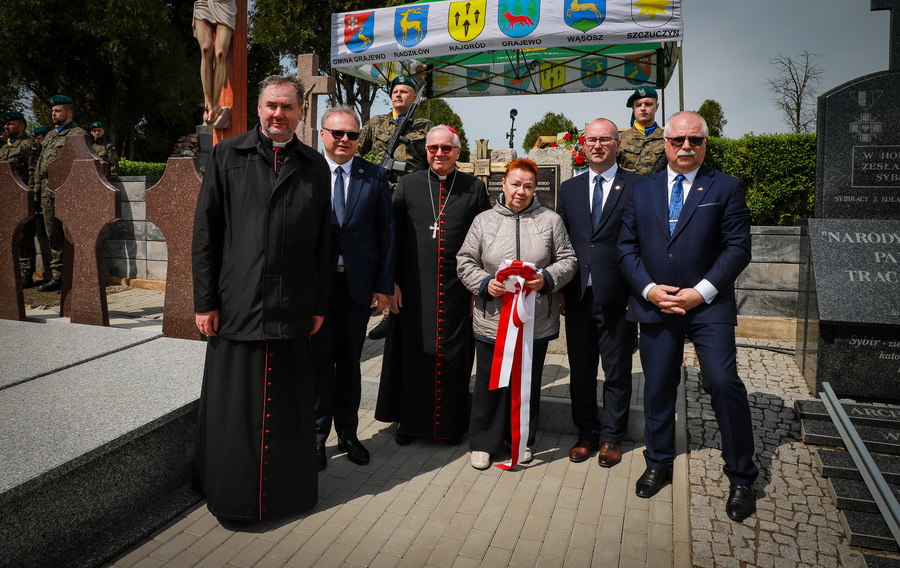 Odsłonięcie i poświęcenie tablicy memoratywnej poświęcone Żołnierzom 2. Korpusu Polskiego – Synom Ziemi Grajewskiej – 18 maja 2026, fot. Paula Prudziłowicz (IPN)