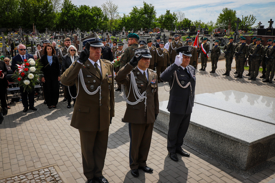Odsłonięcie i poświęcenie tablicy memoratywnej poświęcone Żołnierzom 2. Korpusu Polskiego – Synom Ziemi Grajewskiej – 18 maja 2026, fot. Paula Prudziłowicz (IPN)