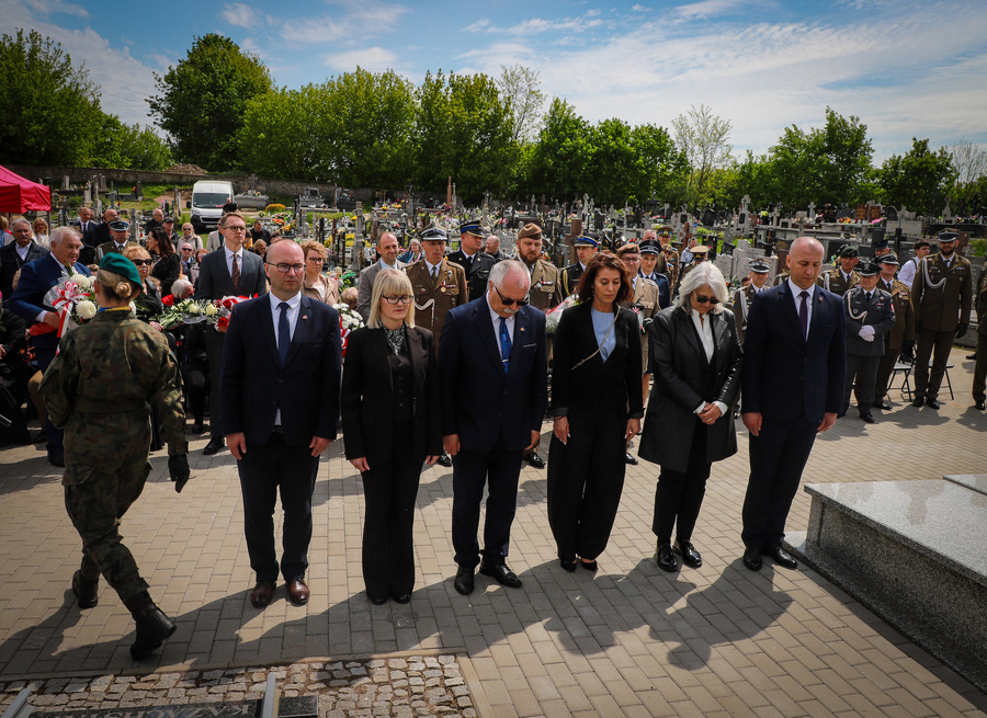 Odsłonięcie i poświęcenie tablicy memoratywnej poświęcone Żołnierzom 2. Korpusu Polskiego – Synom Ziemi Grajewskiej – 18 maja 2026, fot. Paula Prudziłowicz (IPN)