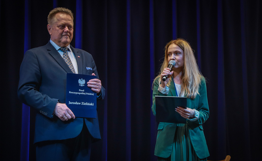 Gala podsumowująca XIV edycję Konkursu Historyczno-Literackiego „By czas nie zaćmił i niepamięć”. W poszukiwaniu prawdy o Katyniu, Smoleńsku i Obławie Augustowskiej oraz bohaterach i ofiarach tych tragicznych wydarzeń – 15 czerwca 2026, fot. Paula Prudziłowicz (IPN)