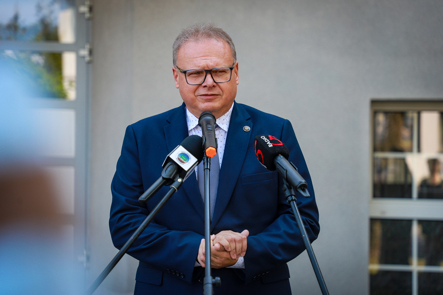 Uroczystość odsłonięcia tablicy upamiętniającej wizytę Romana Dmowskiego – jednego z Ojców Niepodległości w Suwałkach – 29 czerwca 2026, fot. Paula Prudziłowicz (IPN)