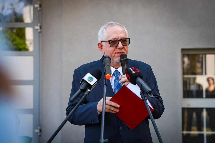 Uroczystość odsłonięcia tablicy upamiętniającej wizytę Romana Dmowskiego – jednego z Ojców Niepodległości w Suwałkach – 29 czerwca 2026, fot. Paula Prudziłowicz (IPN)