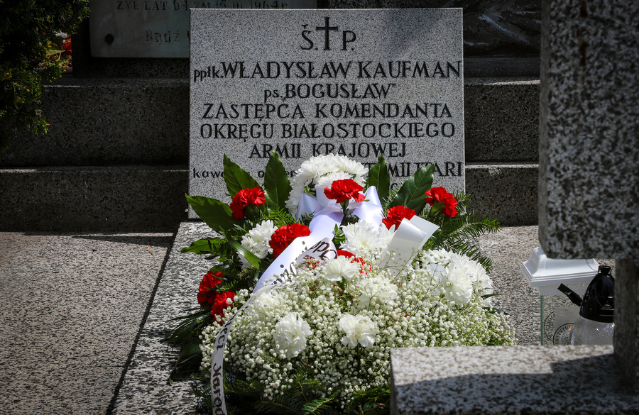 Uroczystość oznaczenia mogiły ppłk. Władysława Kaufmana ,,Bogusława” tabliczką grób weterana w Białymstoku – 30 czerwca 2026, fot. Paula Prudziłowicz (IPN)