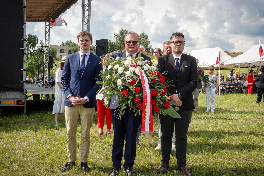 Uroczyste obchody 82. rocznicy operacji „Ostra Brama”. Uroczystości na cmentarzu w Kalwarii Wileńskiej oraz Krawczunach – 13 lipca 2026