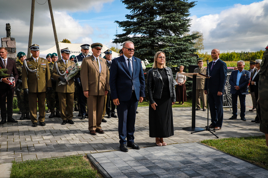 Uroczystość odsłonięcia tablicy upamiętniającej mieszkańców wsi Przechody – 15 września 2026, fot. Paula Prudziłowicz (IPN)