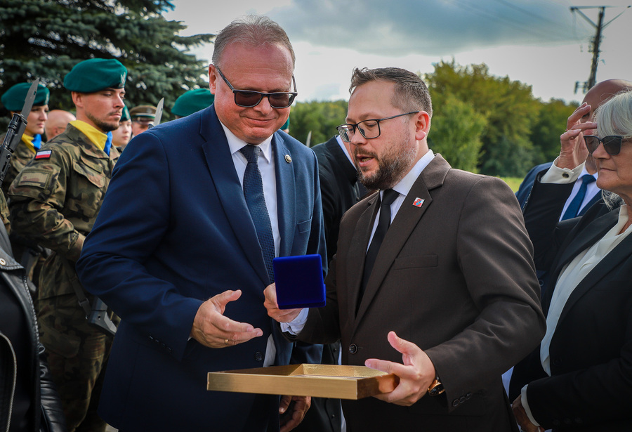 Uroczystość odsłonięcia tablicy upamiętniającej mieszkańców wsi Przechody – 15 września 2026, fot. Paula Prudziłowicz (IPN)