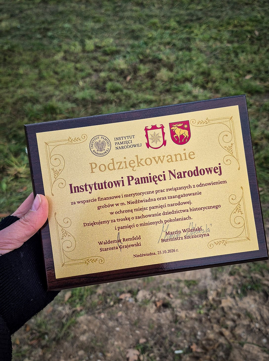 Poświęcenie odnowionych staraniem Instytutu Pamięci Narodowej grobów weteranów w Grajewie i Niedźwiadnej – 25 października 2026, fot. Radosław Wnorowski (IPN)